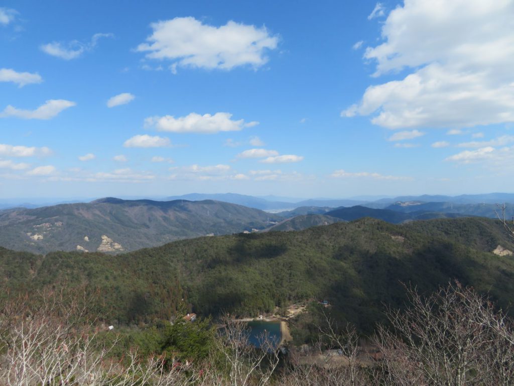 阪北部の絶景を求めて剣尾山に登ってみた【2020年春】
